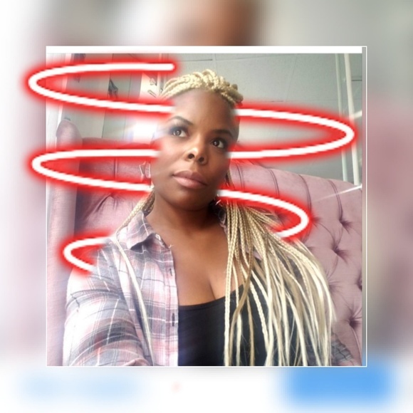 Meet your Posher, Athena - Picture 1 of 1